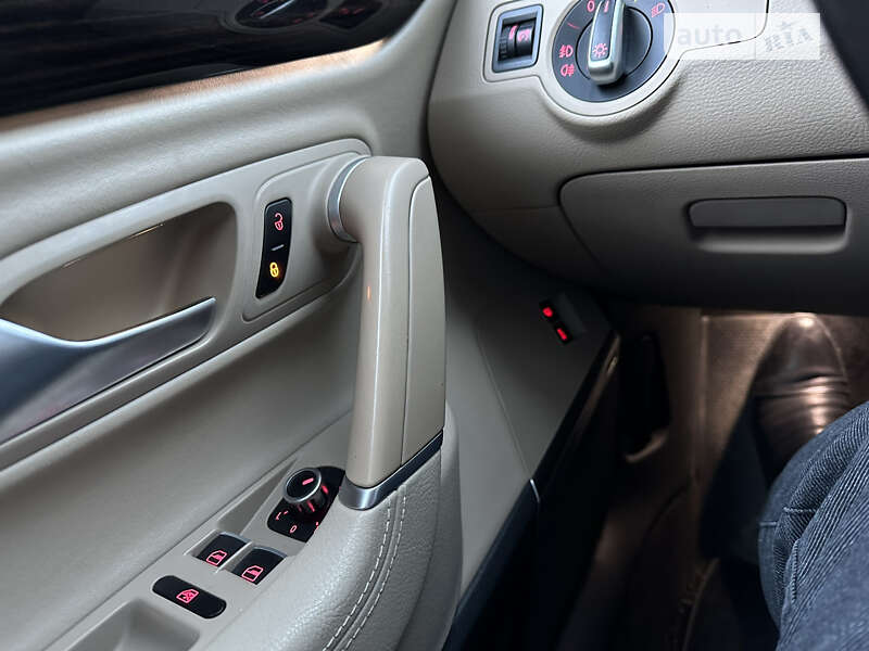 Купе Volkswagen CC / Passat CC 2012 в Черноморске