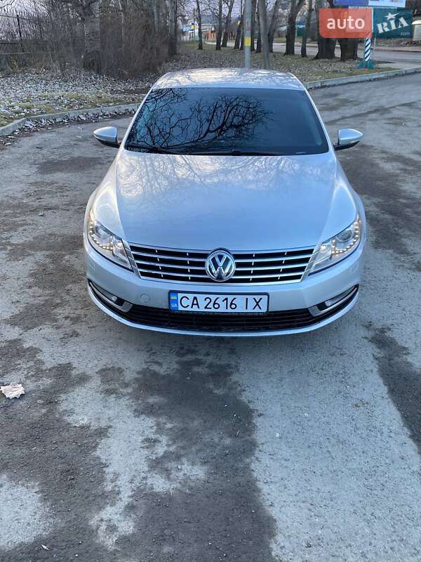 Купе Volkswagen CC / Passat CC 2012 в Умани