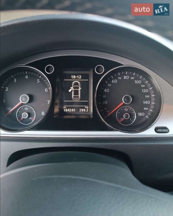 Купе Volkswagen CC / Passat CC 2013 в Львові