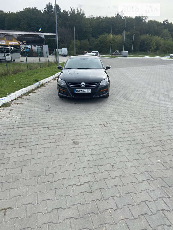 Купе Volkswagen CC / Passat CC 2011 в Гусятине