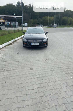 Купе Volkswagen CC / Passat CC 2011 в Гусятине