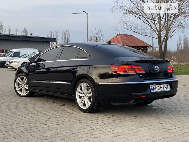Купе Volkswagen CC / Passat CC 2012 в Ужгороде
