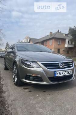 Купе Volkswagen CC / Passat CC 2010 в Киеве