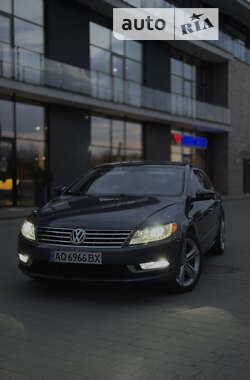 Купе Volkswagen CC / Passat CC 2012 в Ужгороді