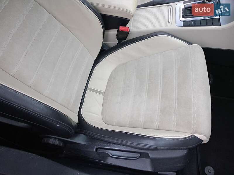 Купе Volkswagen CC / Passat CC 2011 в Конотопе