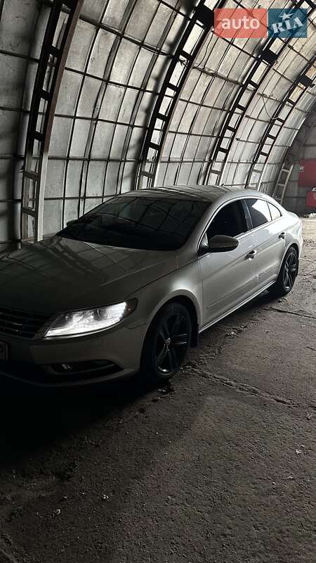 Купе Volkswagen CC / Passat CC 2013 в Полтаве