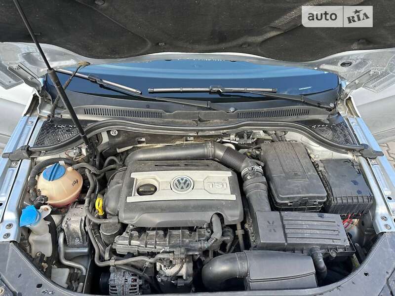 Купе Volkswagen CC / Passat CC 2013 в Судовой Вишне фото 17 Купе Volkswagen CC / Passat CC 2013 в Судовой Вишне