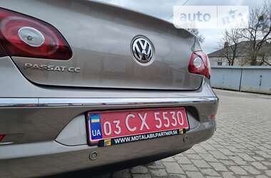 Купе Volkswagen CC / Passat CC 2011 в Бродах
