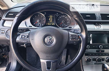 Купе Volkswagen CC / Passat CC 2012 в Киеве