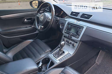 Купе Volkswagen CC / Passat CC 2012 в Киеве