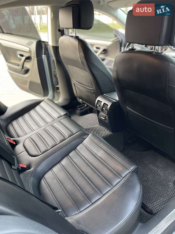 Купе Volkswagen CC / Passat CC 2012 в Белой Церкви