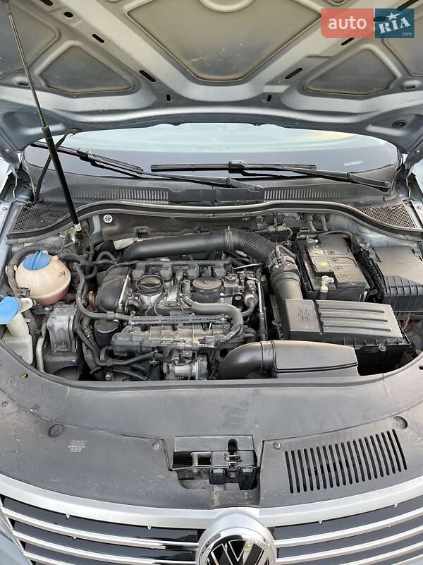Купе Volkswagen CC / Passat CC 2012 в Белой Церкви