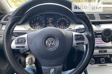 Купе Volkswagen CC / Passat CC 2011 в Киеве