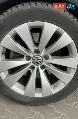 Купе Volkswagen CC / Passat CC 2011 в 