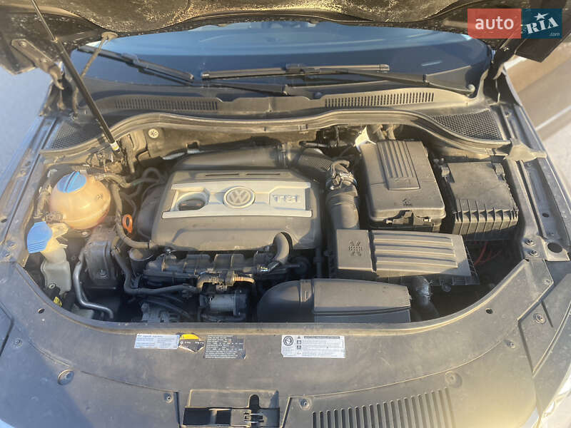 Купе Volkswagen CC / Passat CC 2013 в Ровно