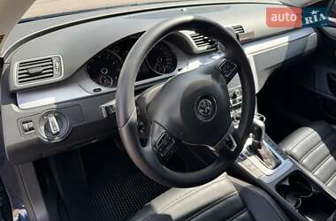 Купе Volkswagen CC / Passat CC 2012 в Мукачево