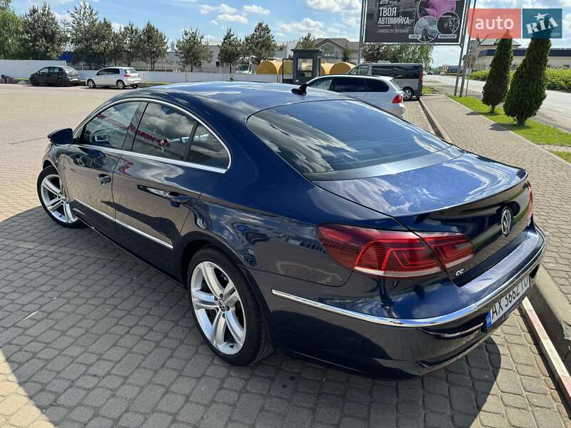 Купе Volkswagen CC / Passat CC 2012 в Мукачево