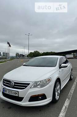 Купе Volkswagen CC / Passat CC 2011 в Киеве