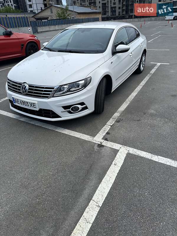 Купе Volkswagen CC / Passat CC 2013 в Киеве
