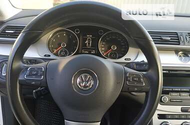 Купе Volkswagen CC / Passat CC 2012 в Умані