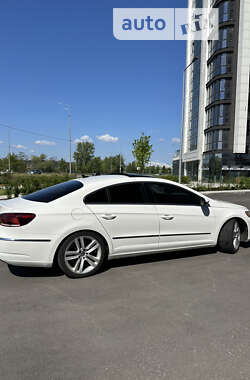 Купе Volkswagen CC / Passat CC 2012 в Києві