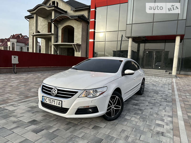 Купе Volkswagen CC / Passat CC 2011 в Тячеве