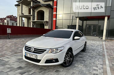 Купе Volkswagen CC / Passat CC 2011 в Тячеве