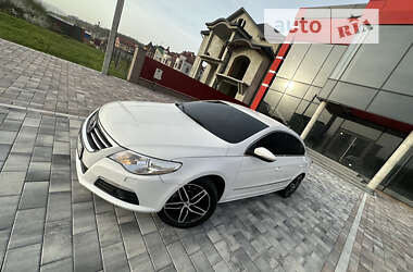 Купе Volkswagen CC / Passat CC 2011 в Тячеве