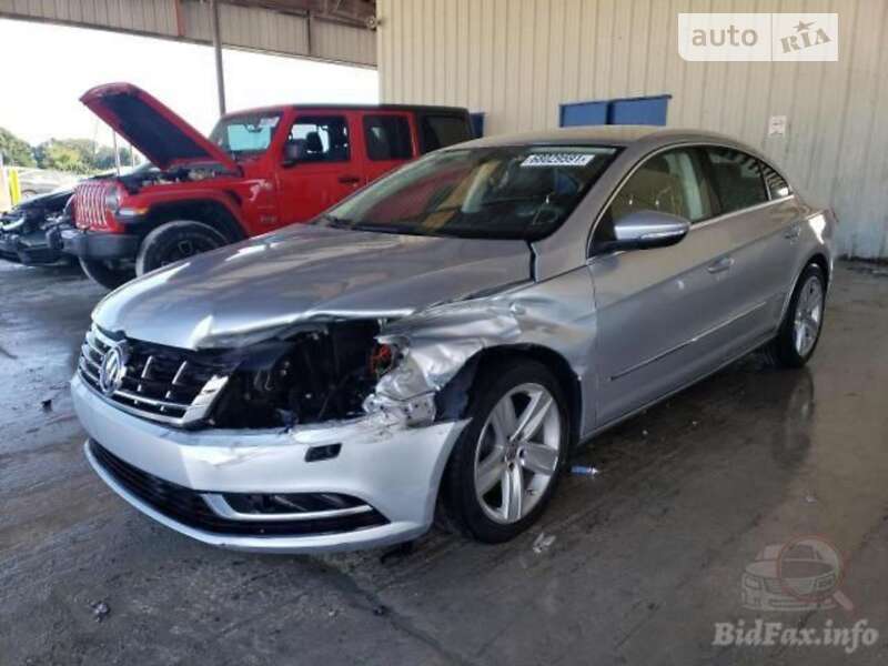 Купе Volkswagen CC / Passat CC 2015 в Самборе