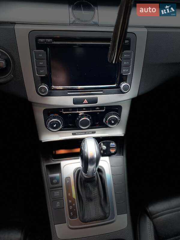 Купе Volkswagen CC / Passat CC 2010 в Вознесенске
