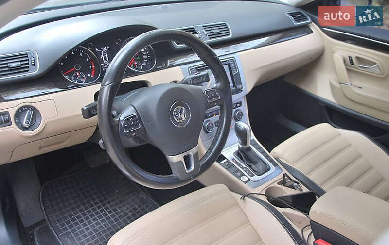 Купе Volkswagen CC / Passat CC 2016 в Тернополе
