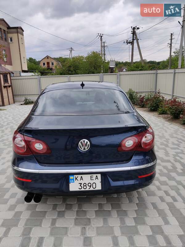 Купе Volkswagen CC / Passat CC 2011 в Киеве