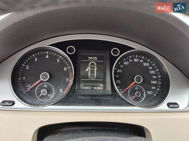 Купе Volkswagen CC / Passat CC 2011 в Киеве