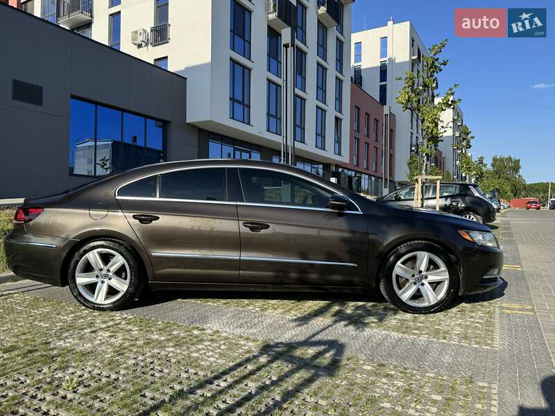 Купе Volkswagen CC / Passat CC 2012 в Львове