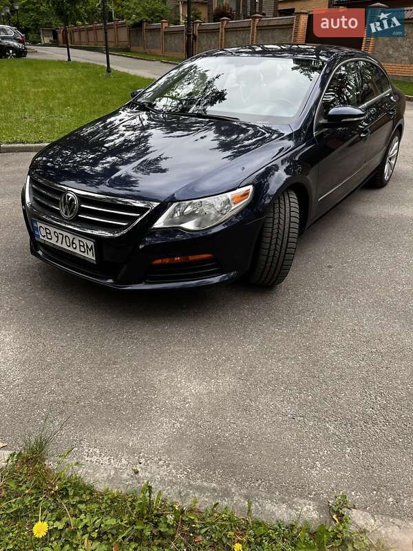 Купе Volkswagen CC / Passat CC 2011 в Чернигове