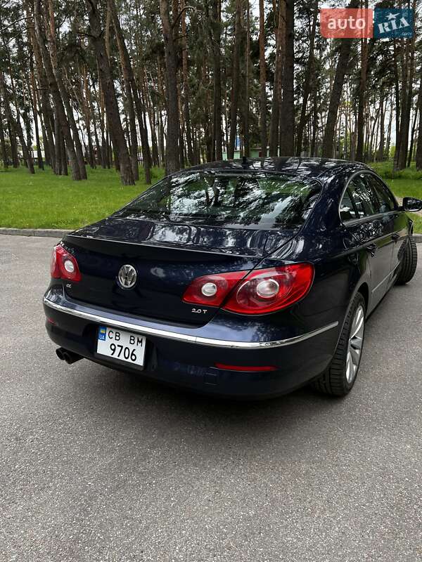 Купе Volkswagen CC / Passat CC 2011 в Чернигове