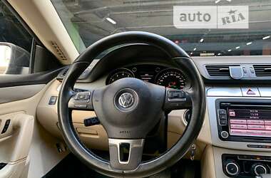 Купе Volkswagen CC / Passat CC 2010 в Киеве