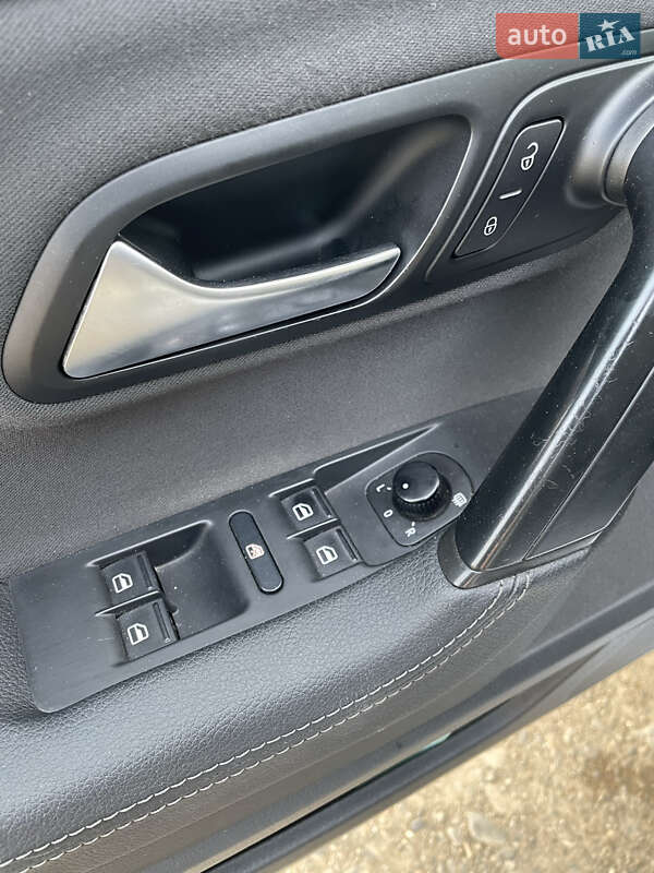 Купе Volkswagen CC / Passat CC 2010 в Черновцах фото 10 Купе Volkswagen CC / Passat CC 2010 в Черновцах