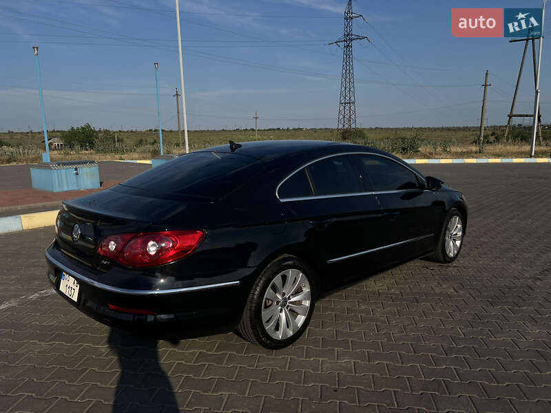 Купе Volkswagen CC / Passat CC 2011 в Измаиле