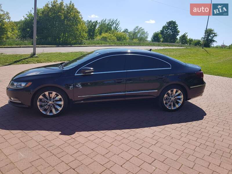 Купе Volkswagen CC / Passat CC 2013 в Трускавці