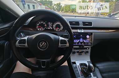 Купе Volkswagen CC / Passat CC 2013 в Олександрії