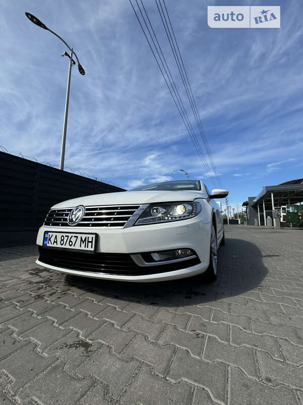 Купе Volkswagen CC / Passat CC 2013 в Киеве