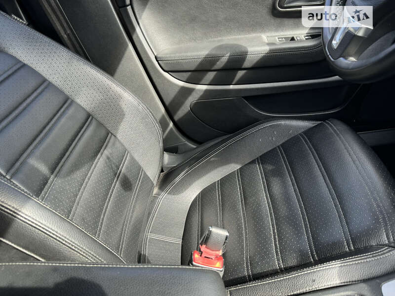 Купе Volkswagen CC / Passat CC 2013 в Киеве