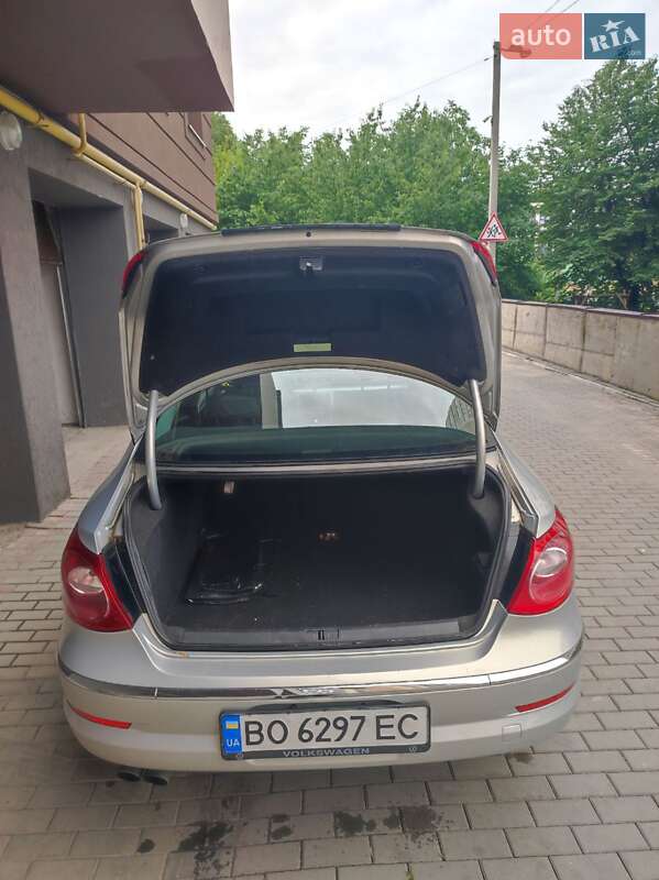 Купе Volkswagen CC / Passat CC 2011 в Тернополі
