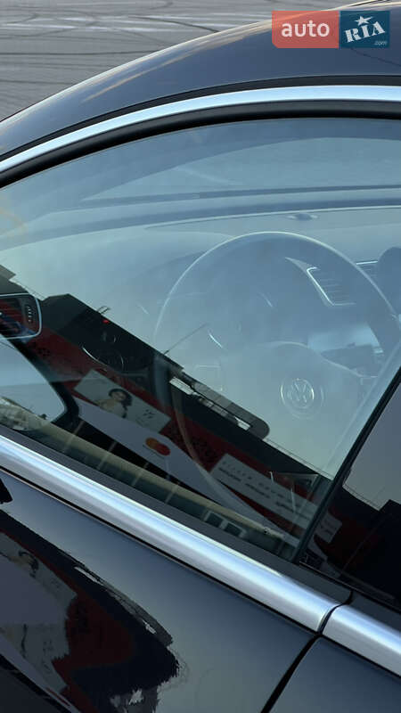 Купе Volkswagen CC / Passat CC 2013 в Киеве