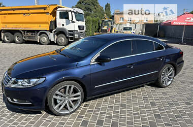 Купе Volkswagen CC / Passat CC 2012 в Киеве