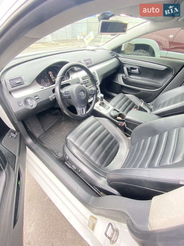 Купе Volkswagen CC / Passat CC 2010 в Каменец-Подольском
