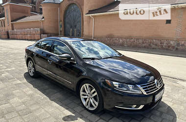 Купе Volkswagen CC / Passat CC 2012 в Киеве