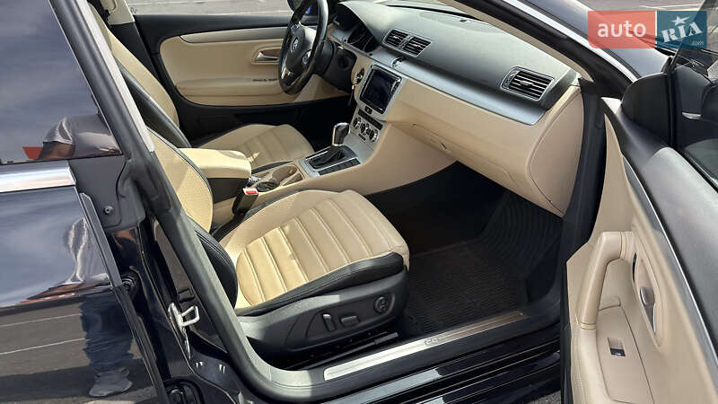 Купе Volkswagen CC / Passat CC 2012 в Черкассах