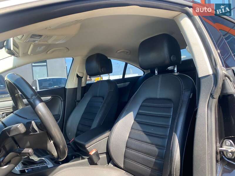 Купе Volkswagen CC / Passat CC 2013 в Львові